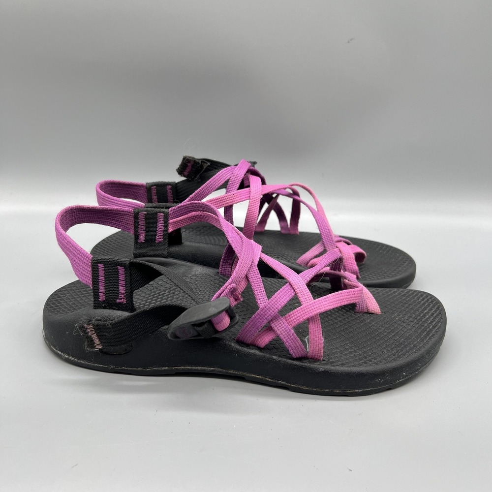 Chaco Sandals Women 9 Pink Strappy Adjustable Outdoor Hiking Z2 Classic Comfort